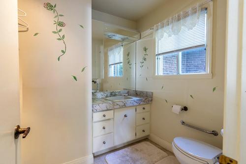 Salle de bains attenante à la CCP - 15 Rue Lynch, Lac-Brome, QC - Indoor Photo Showing Bathroom