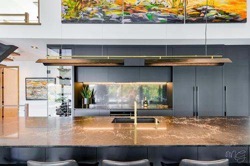 Cuisine - 140 Ch. Hunter, Saint-Hippolyte, QC - Indoor Photo Showing Kitchen With Upgraded Kitchen