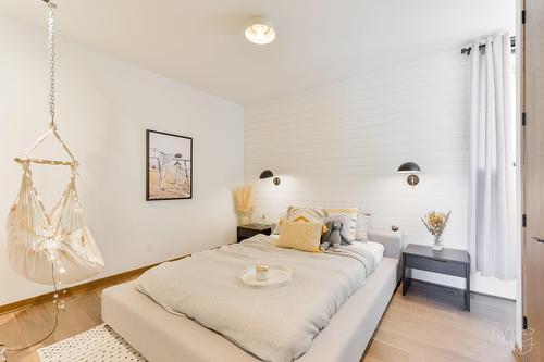 Chambre à coucher - 140 Ch. Hunter, Saint-Hippolyte, QC - Indoor Photo Showing Bedroom