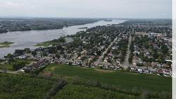 Boul. Lévesque E.  Laval (Saint-François), QC H7A 4C6