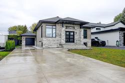 7 Rue Germain  Saint-Jean-Sur-Richelieu, QC J2X 1L7