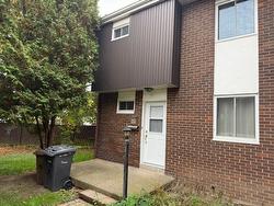 293 Place Samson  Laval (Chomedey), QC H7W 3T8