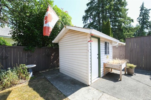 B-1250 Stewart Ave, Courtenay, BC - Outdoor With Exterior
