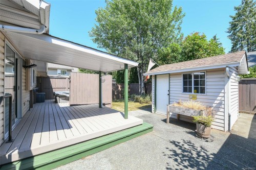 B-1250 Stewart Ave, Courtenay, BC - Outdoor With Exterior