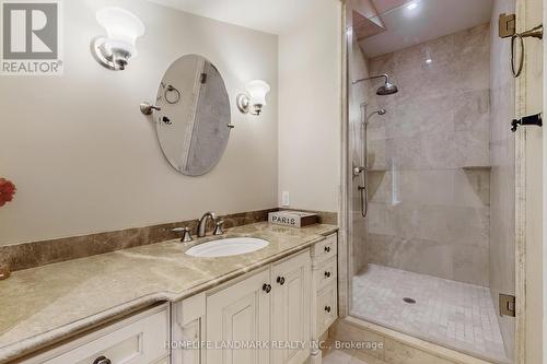 205 Tilford Road, Oakville, ON - Indoor Photo Showing Bathroom