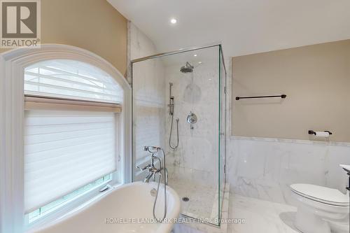 205 Tilford Road, Oakville, ON - Indoor Photo Showing Bathroom