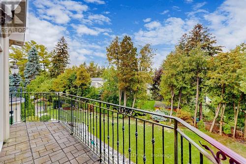 205 Tilford Road, Oakville, ON - Outdoor