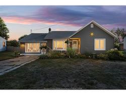 583 WALLACE  Windsor, ON N9G 1M1