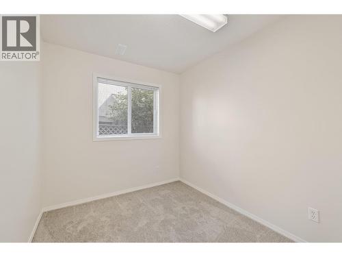 398 Mctavish Road, Kelowna, BC - Indoor Photo Showing Other Room