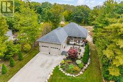 15 RUE DE PARC  Tiny, ON L9M 0H4