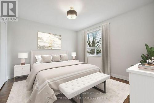 256 Zelda Crescent, Richmond Hill, ON - Indoor Photo Showing Bedroom