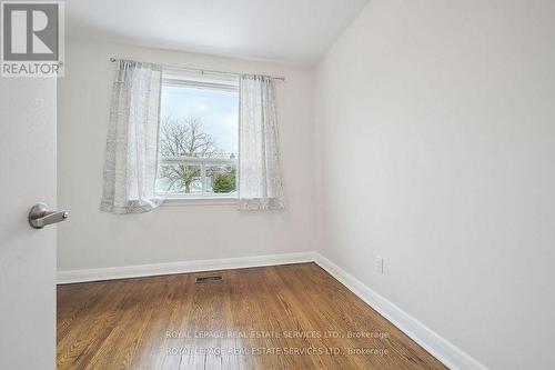 256 Zelda Crescent, Richmond Hill, ON - Indoor Photo Showing Other Room