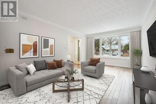 256 Zelda Crescent, Richmond Hill, ON - Indoor Photo Showing Living Room