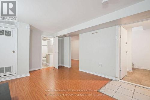 256 Zelda Crescent, Richmond Hill, ON - Indoor Photo Showing Other Room