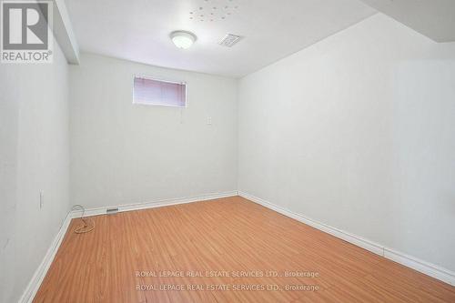 256 Zelda Crescent, Richmond Hill, ON - Indoor Photo Showing Other Room