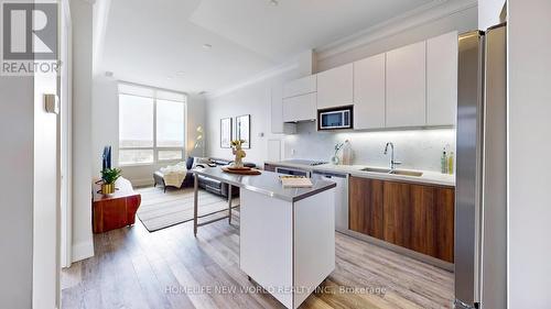 PH15 - 25 WATER WALK DRIVE  Markham, ON L3P 1N3