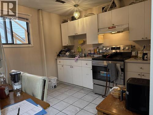 2833 Range Road, Prince George, BC - Indoor Photo Showing Kitchen