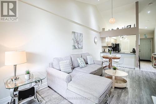 164 - 85 Bristol Road E, Mississauga, ON - Indoor Photo Showing Living Room