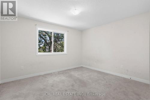 32 Alayche Trail, Welland, ON - Indoor Photo Showing Other Room