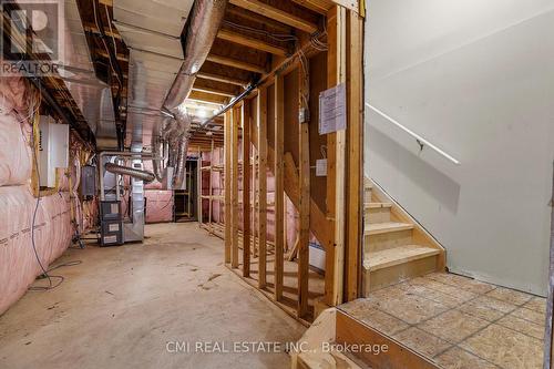 32 Alayche Trail, Welland, ON - Indoor Photo Showing Other Room