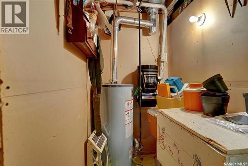 524 6Th Avenue E, Assiniboia, SK - Indoor Photo Showing Basement