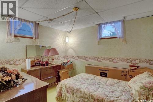 524 6Th Avenue E, Assiniboia, SK - Indoor