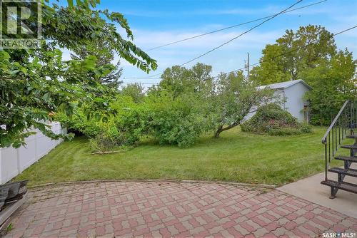 524 6Th Avenue E, Assiniboia, SK - Outdoor