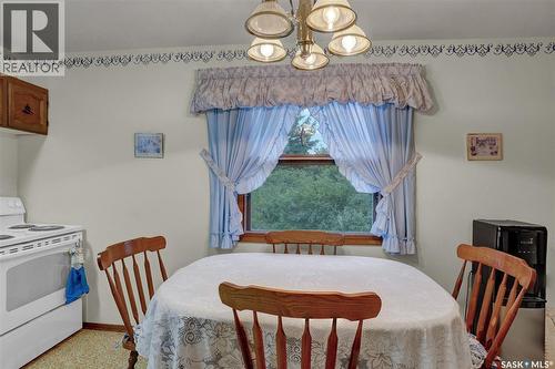 524 6Th Avenue E, Assiniboia, SK - Indoor Photo Showing Dining Room