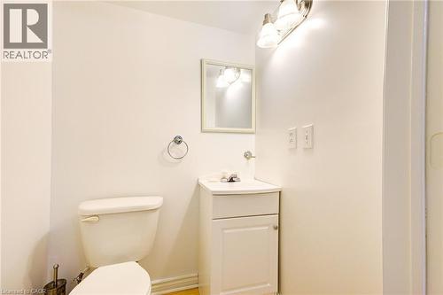1633 Frolis Street, Oshawa, ON - Indoor Photo Showing Bathroom