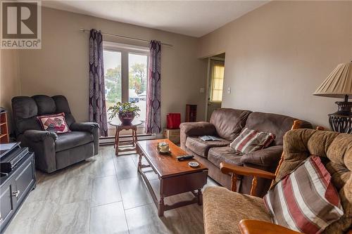 266 Albert Street, Espanola, ON - Indoor Photo Showing Living Room