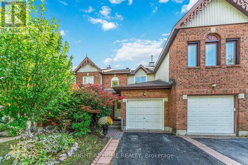 5 HARRINGTON COURT  Ottawa, ON K2K 2S7
