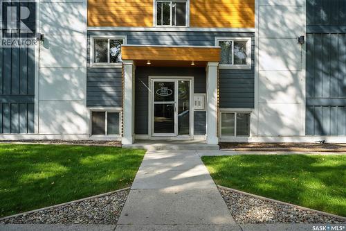 1 719 10th STREET E  Saskatoon, SK S7H 0H2