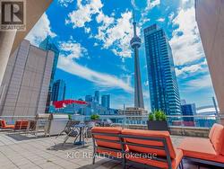 1727 - 250 WELLINGTON STREET W  Toronto, ON M5V 3P6