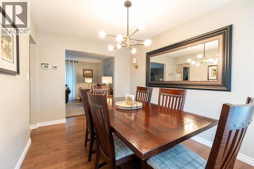 2577 Kaymar Crescent, Sarnia, ON - Indoor Photo Showing Dining Room