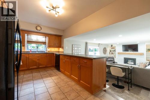 2577 Kaymar Crescent, Sarnia, ON - Indoor With Fireplace