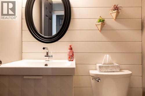 2577 Kaymar Crescent, Sarnia, ON - Indoor Photo Showing Bathroom
