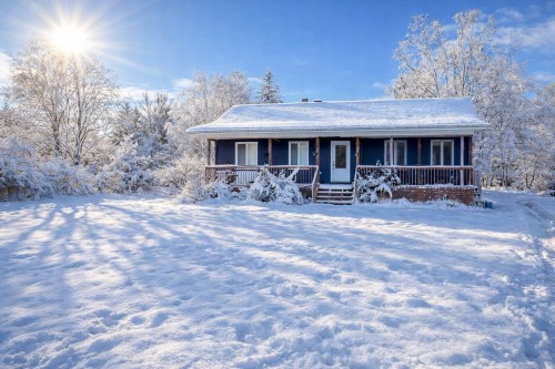 Façade - 672 Ch. Du Poisson-Blanc, Denholm, QC - Outdoor With Deck Patio Veranda