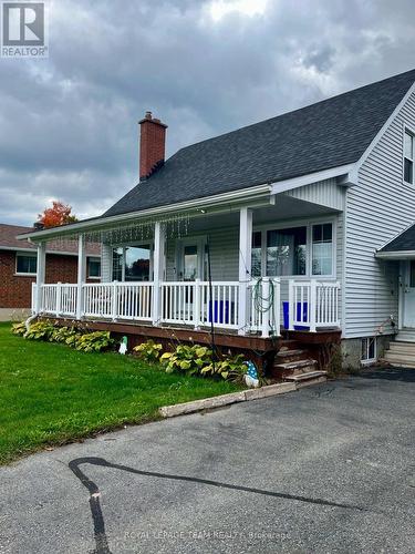 500 Aberdeen Street, Renfrew, ON - Outdoor With Deck Patio Veranda