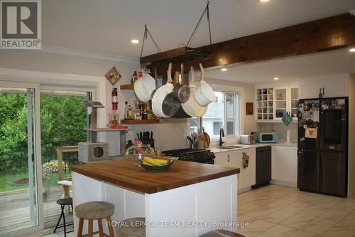 500 Aberdeen Street, Renfrew, ON - Indoor