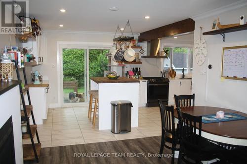 500 Aberdeen Street, Renfrew, ON - Indoor Photo Showing Dining Room