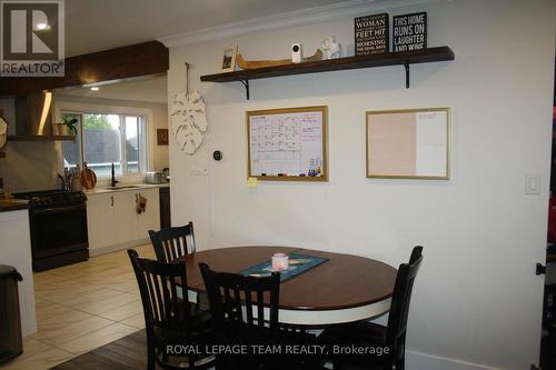 500 Aberdeen Street, Renfrew, ON - Indoor Photo Showing Dining Room