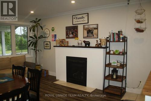 500 Aberdeen Street, Renfrew, ON - Indoor Photo Showing Dining Room