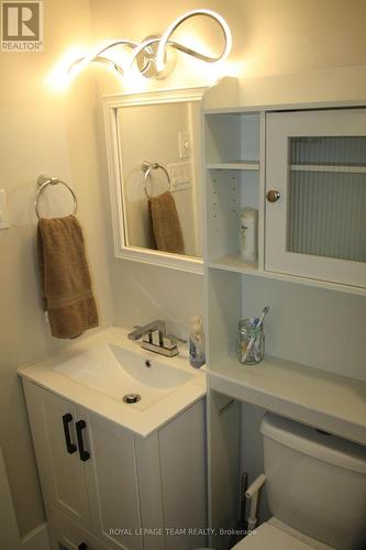 500 Aberdeen Street, Renfrew, ON - Indoor Photo Showing Bathroom