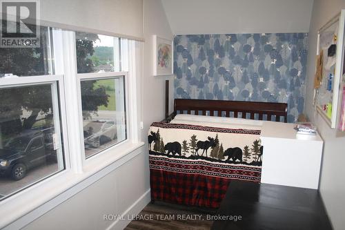 500 Aberdeen Street, Renfrew, ON - Indoor