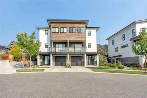 101-1001 Antler Drive, Penticton, BC - Outdoor With Facade