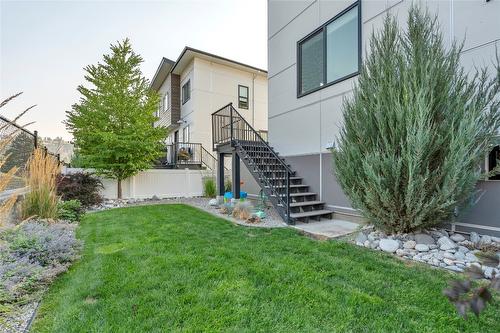 101-1001 Antler Drive, Penticton, BC - Outdoor