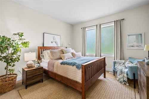 3871 Sonoma Pines Drive, West Kelowna, BC - Indoor Photo Showing Bedroom