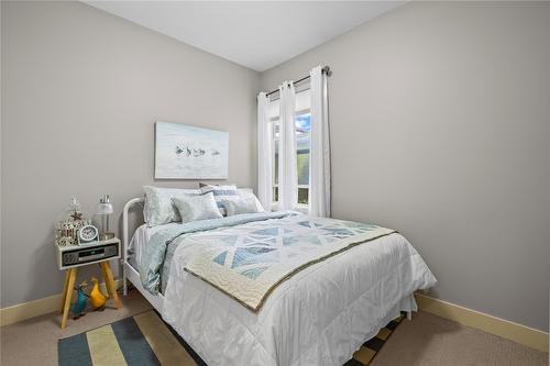 3871 Sonoma Pines Drive, West Kelowna, BC - Indoor Photo Showing Bedroom