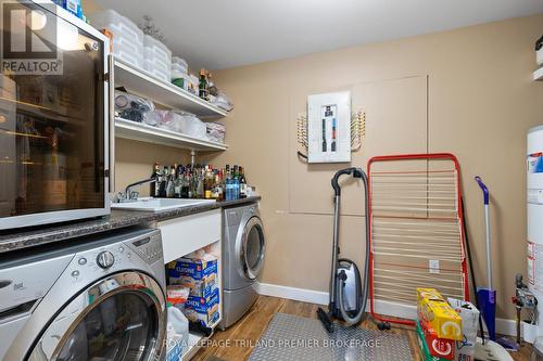 7710 Clayton Street, Lambton Shores (Port Franks), ON - Indoor Photo Showing Laundry Room