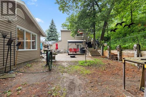 7710 Clayton Street, Lambton Shores (Port Franks), ON - Outdoor